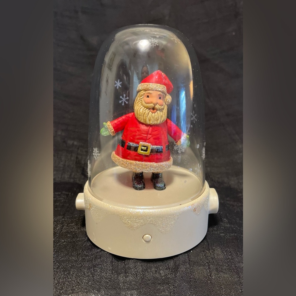 Hallmark 2008 Happy Tappers SANTA Dancing Musical Motion WORKS XAG5053